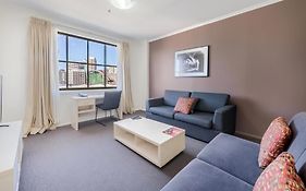 Oaks Goldsbrough Apartments Sydney